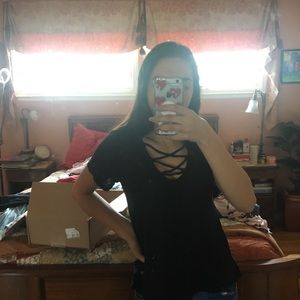 black criss cross derail top